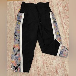 NWT FP Movement Pants Large Mystic Floral Combo